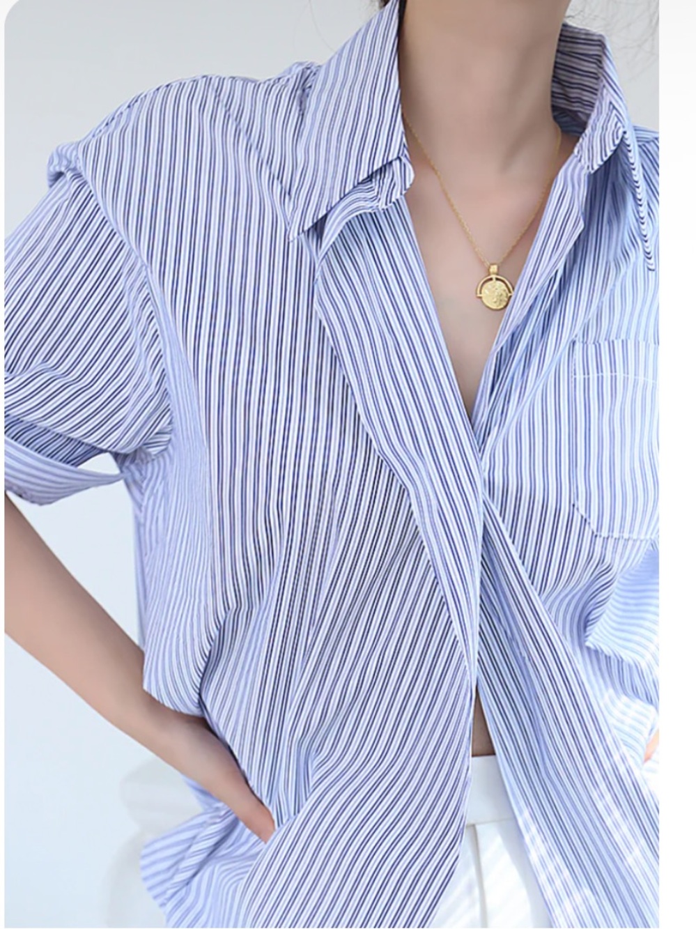 Commense Oversized Pinstripe Button Down Shirt
Blue / M
